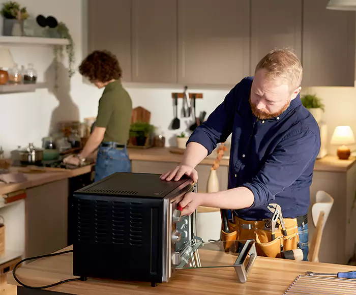 Top-Rated Oven Specialists: Your Certified Oven Repair Technician Crew in Lowell, MA