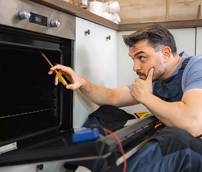 Why Lowell Households Choose Lowell IN Appliance Repair for Every Gas Oven Fix?